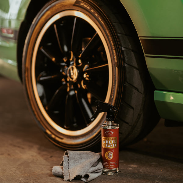 Pit Crew Wheel Cleaner with PrecisionClean Technology™